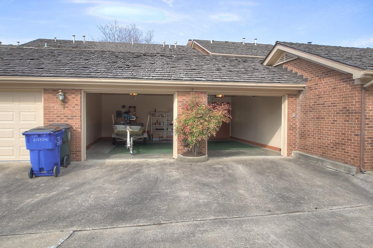 400 Redding Road, Unit 19 Lexington, KY 40517 - Photo 32 of 32 Photo 32