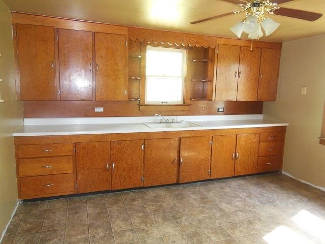 110 Wagner Street Washington, IL 61571 - Photo 8 of 9 Gallery Image 8