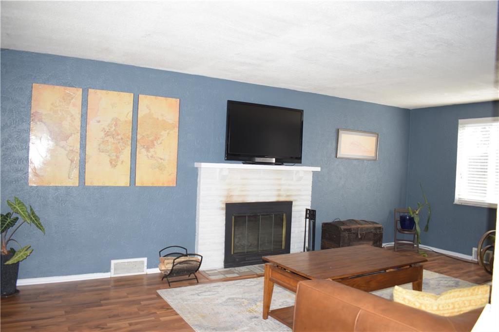 7175 Shannon Road Penn Hills, PA 15147 - Photo 8 of 17 Gallery Image 8