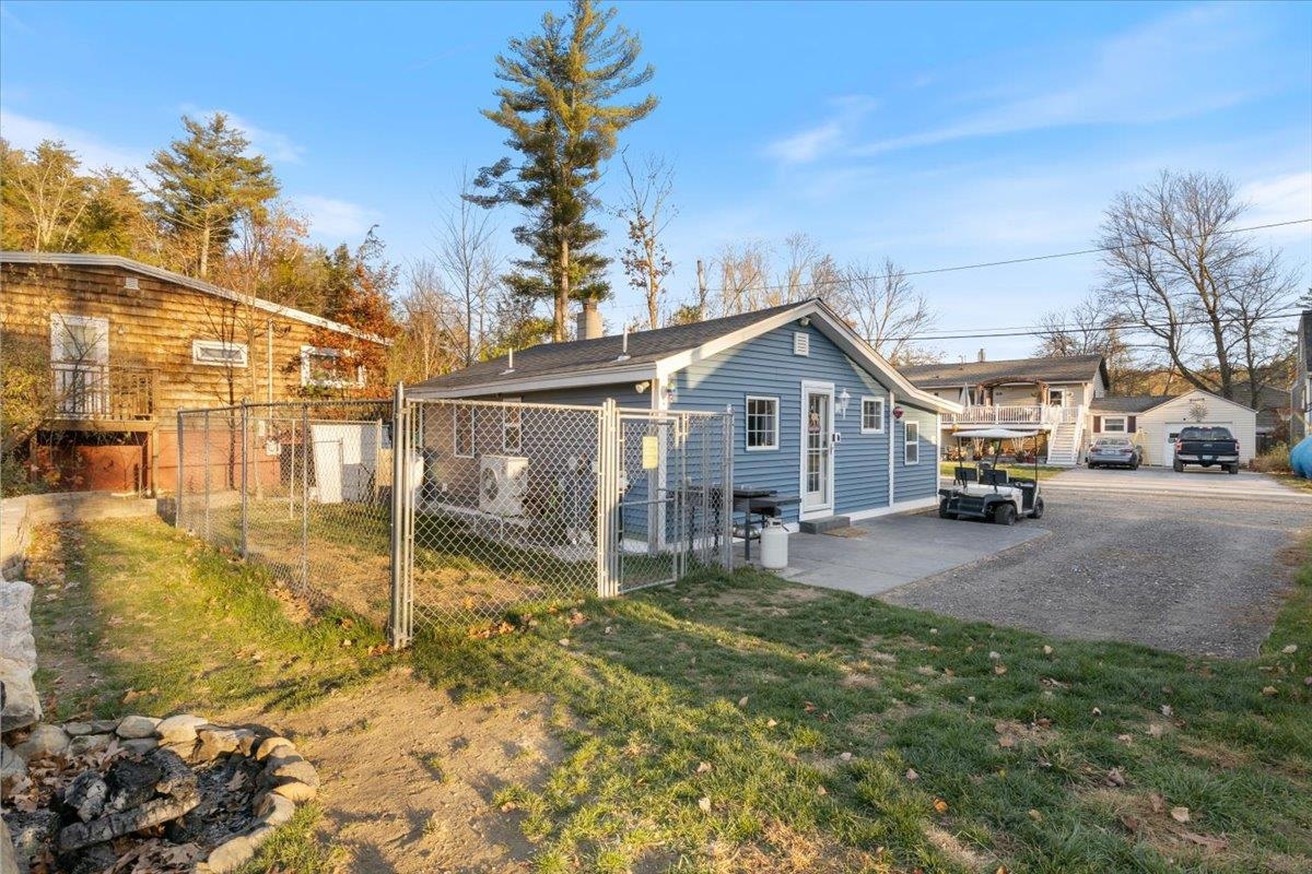 614 Collettes Grove Road Derry, NH 03038 - Photo 13 of 32