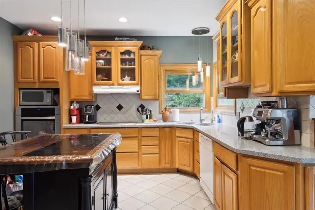 $729,900 | 6783 Cathedral Court, Alto, MI 49302