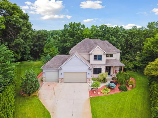 $729,900 | 6783 Cathedral Court, Alto, MI 49302