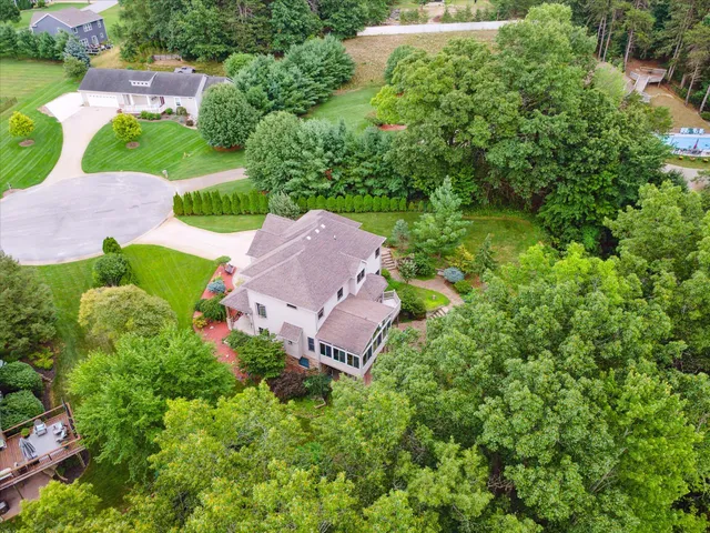 $729,900 | 6783 Cathedral Court, Alto, MI 49302