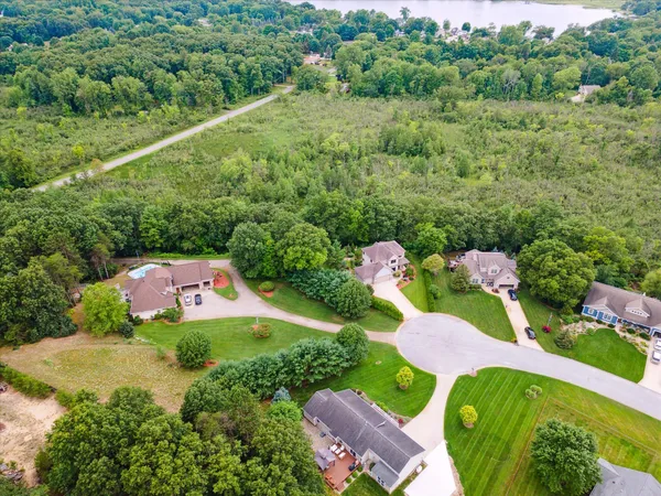 $729,900 | 6783 Cathedral Court, Alto, MI 49302