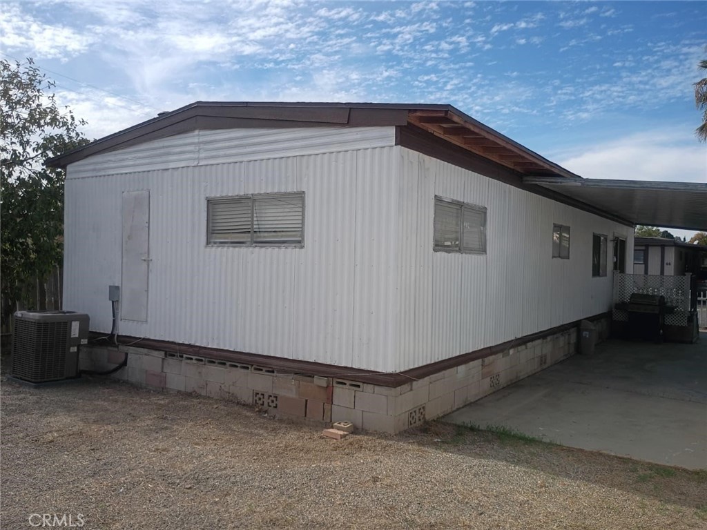 2250 West Mill Street, Unit 68 Colton, CA 92324 - Photo 5 of 12