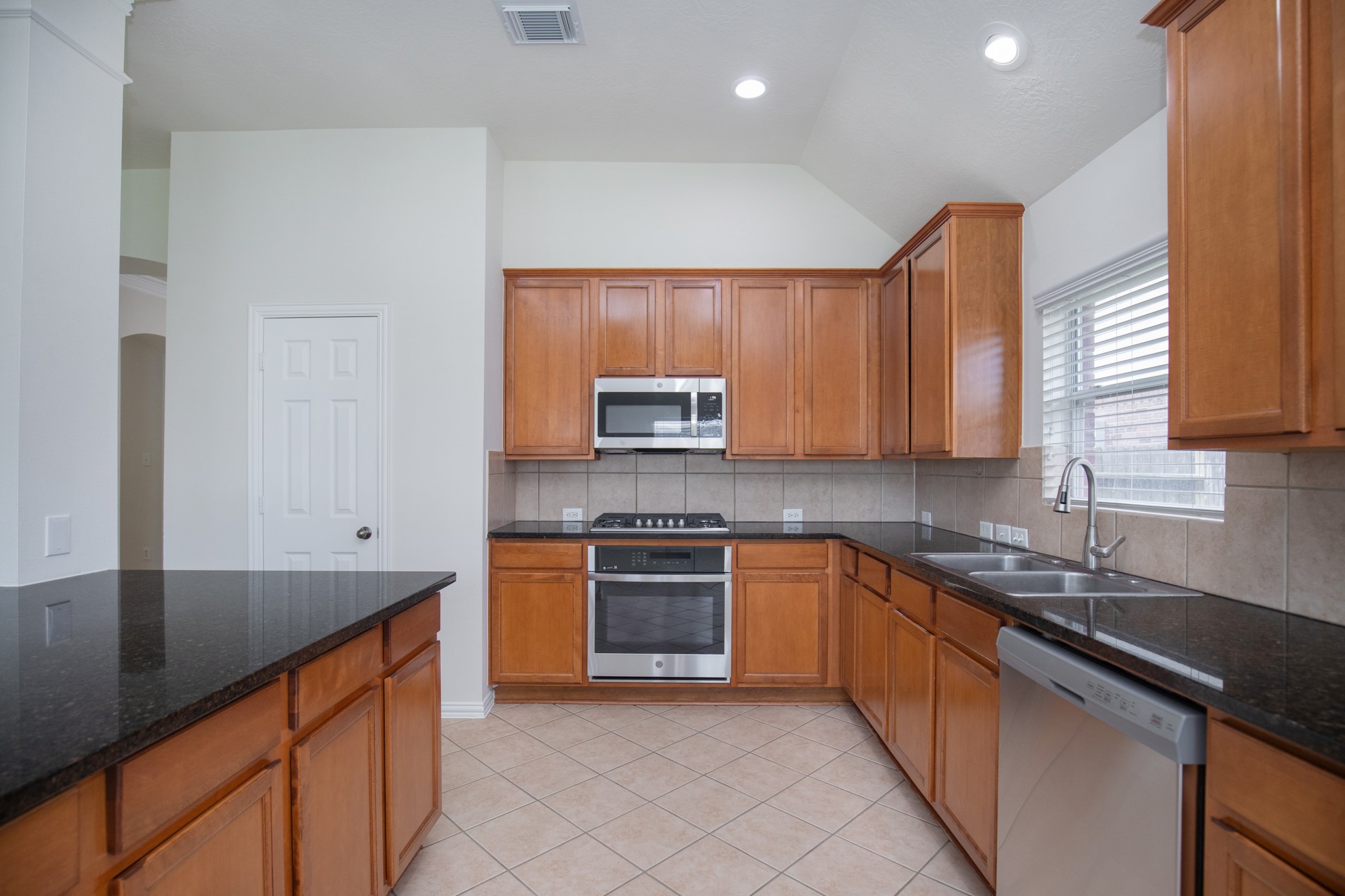 8802 Rocky Knoll Lane Rosenberg, TX 77469 - Photo 18 of 43