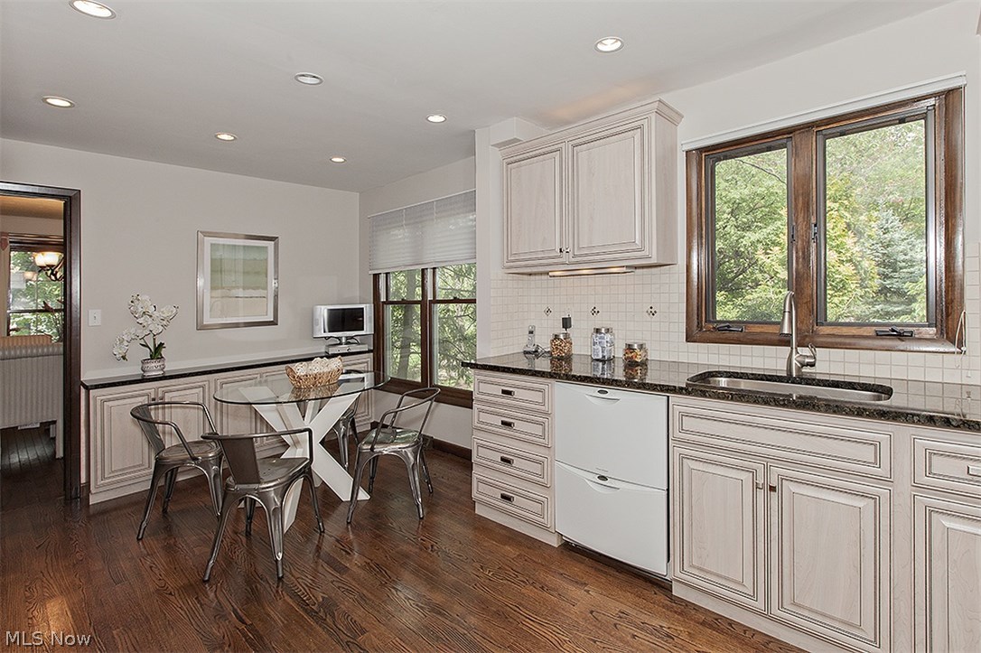 2827 Brainard Road Cleveland, OH 44124 - Photo 6 of 18 Gallery Image 6