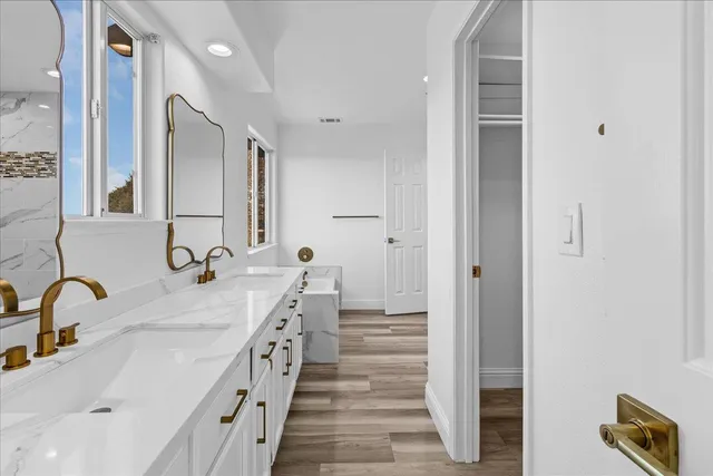 $794,900 | 949 Nantucket Boulevard, Unit 11, Salinas, CA 93906