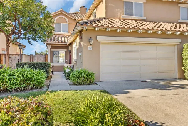 $794,900 | 949 Nantucket Boulevard, Unit 11, Salinas, CA 93906