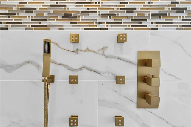 $794,900 | 949 Nantucket Boulevard, Unit 11, Salinas, CA 93906