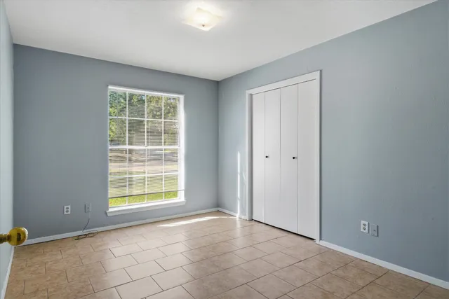 $199,900 | 908 West State Highway 243, Canton, TX 75103