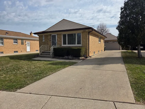 $429,999 | 8423 North Shermer Road, Niles, IL 60714