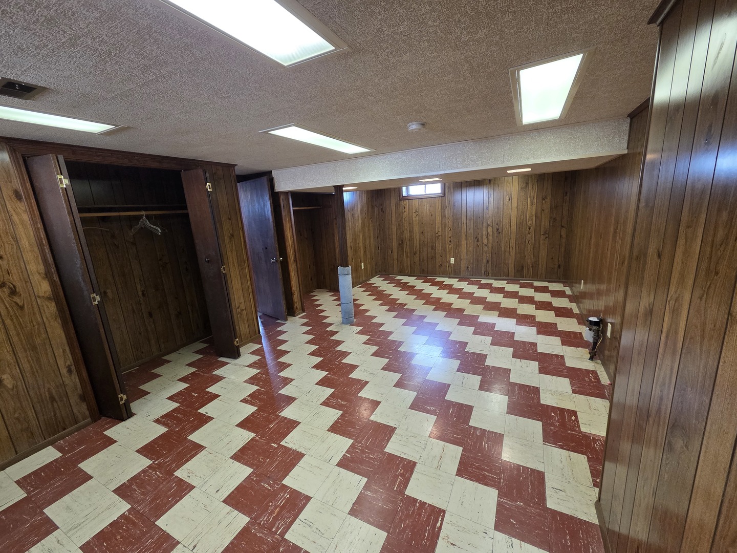 8423 North Shermer Road Niles, IL 60714 - Photo 18 of 28