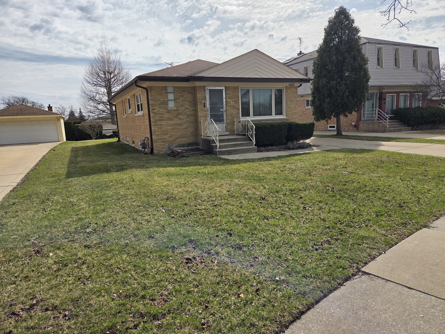 8423 North Shermer Road Niles, IL 60714 - Photo 2 of 28