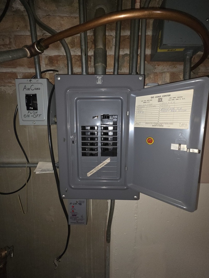 8423 North Shermer Road Niles, IL 60714 - Photo 21 of 28