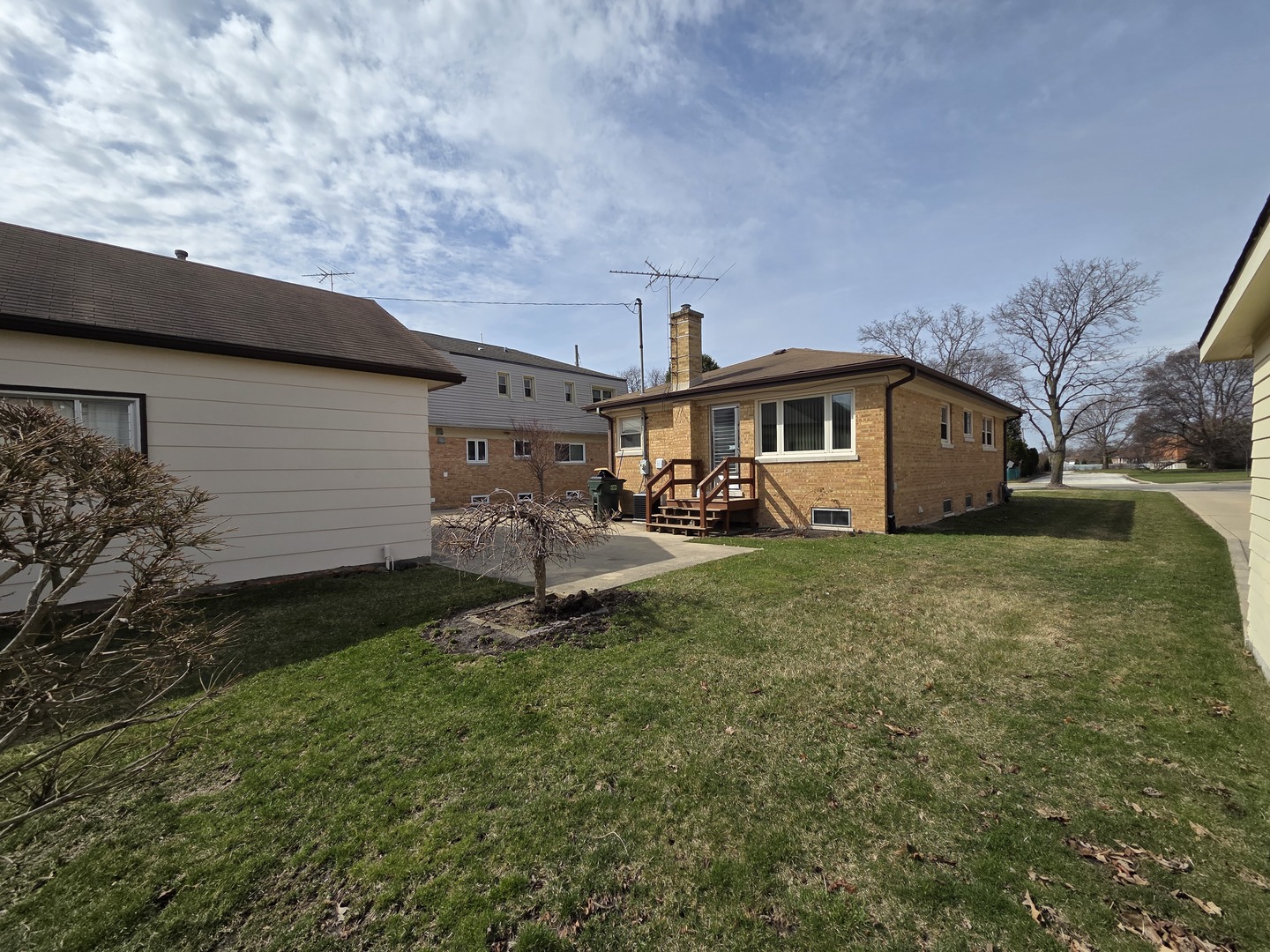 8423 North Shermer Road Niles, IL 60714 - Photo 23 of 28