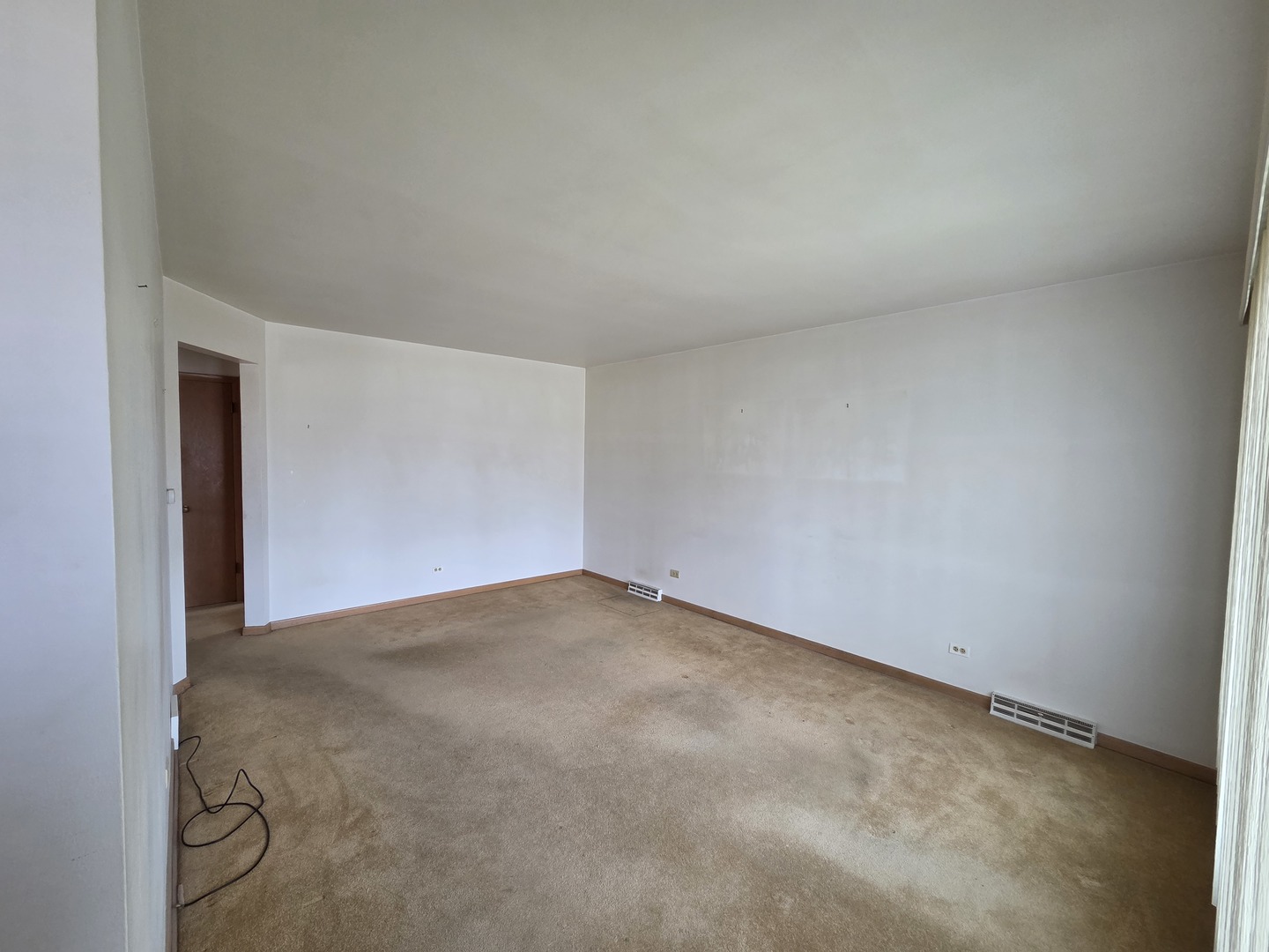 8423 North Shermer Road Niles, IL 60714 - Photo 3 of 28