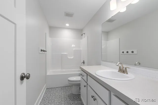 $530,000 | 5460 Albright Avenue Southwest, Unit 47, Grandville, MI 49418