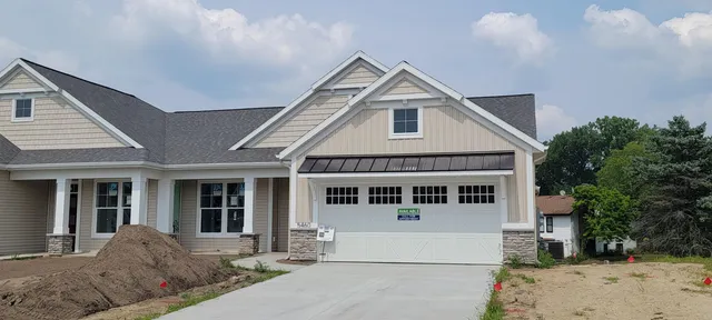 $530,000 | 5460 Albright Avenue Southwest, Unit 47, Grandville, MI 49418