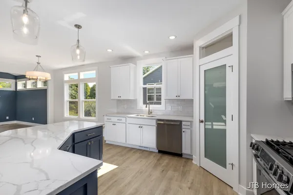 $525,000 | 5460 Albright Avenue Southwest, Unit 47, Grandville, MI 49418