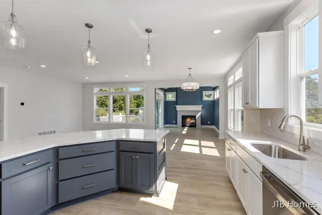 $530,000 | 5460 Albright Avenue Southwest, Unit 47, Grandville, MI 49418