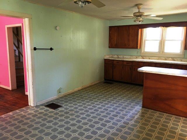 311 Wilson Road Speedwell, TN 37870 - Photo 5 of 24 KITCHEN (VIEW 2)