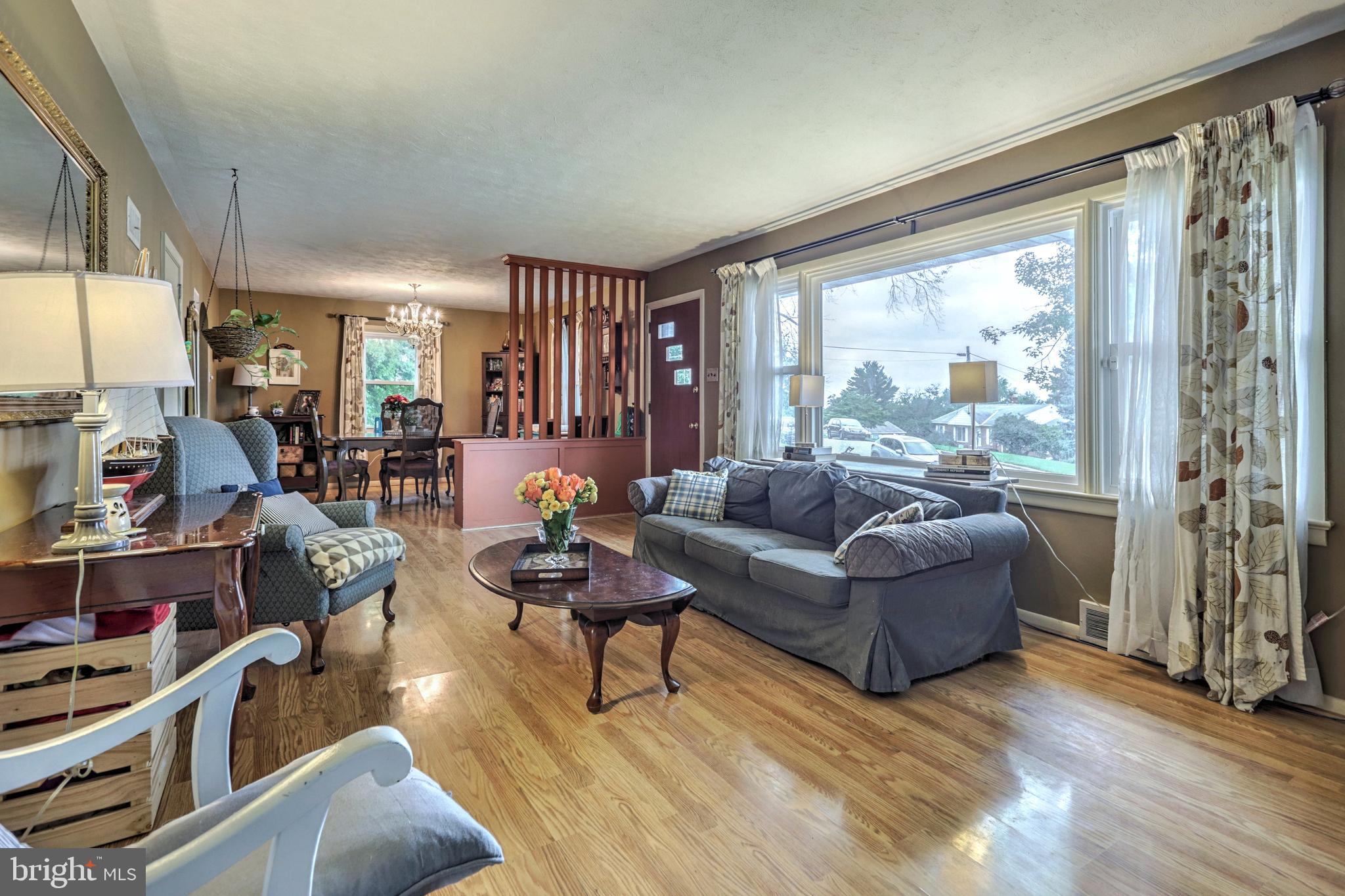 1194 Irving Road York, PA 17403 - Photo 10 of 25 Gallery Image 10