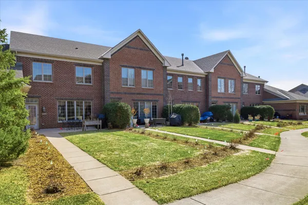 $319,900 | 12437 Flanders Court Northeast, Unit F, Blaine, MN 55449