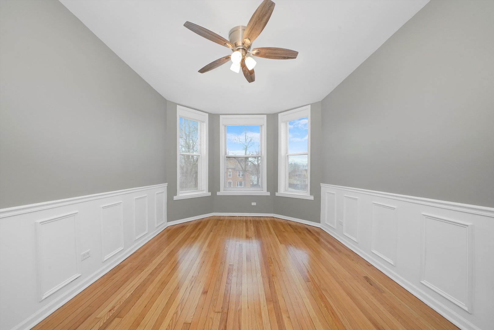 7152 South Emerald Avenue Chicago, IL 60621 - Photo 17 of 24 Gallery Image 17