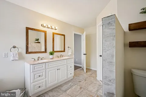 $749,900 | 9 Chatham Drive, Voorhees, NJ 08043