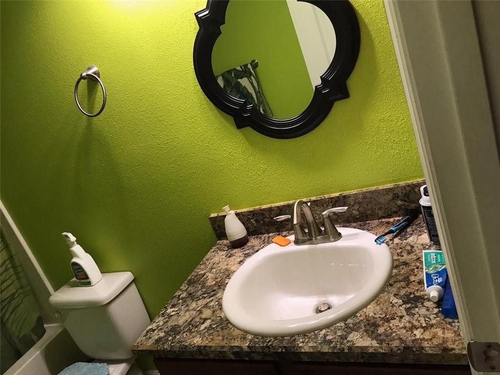 570 Southwest Ryder Road Port St. Lucie, FL 34953 - Photo 5 of 35 Bathroom 2