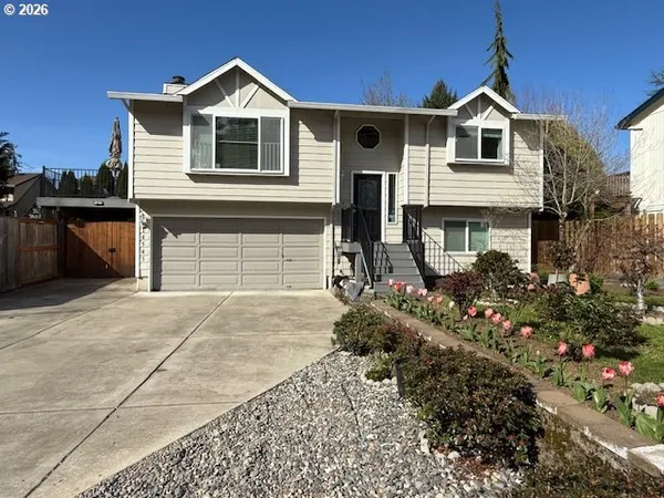 $479,900 | 14545 Southeast Center Street, Portland, OR 97236