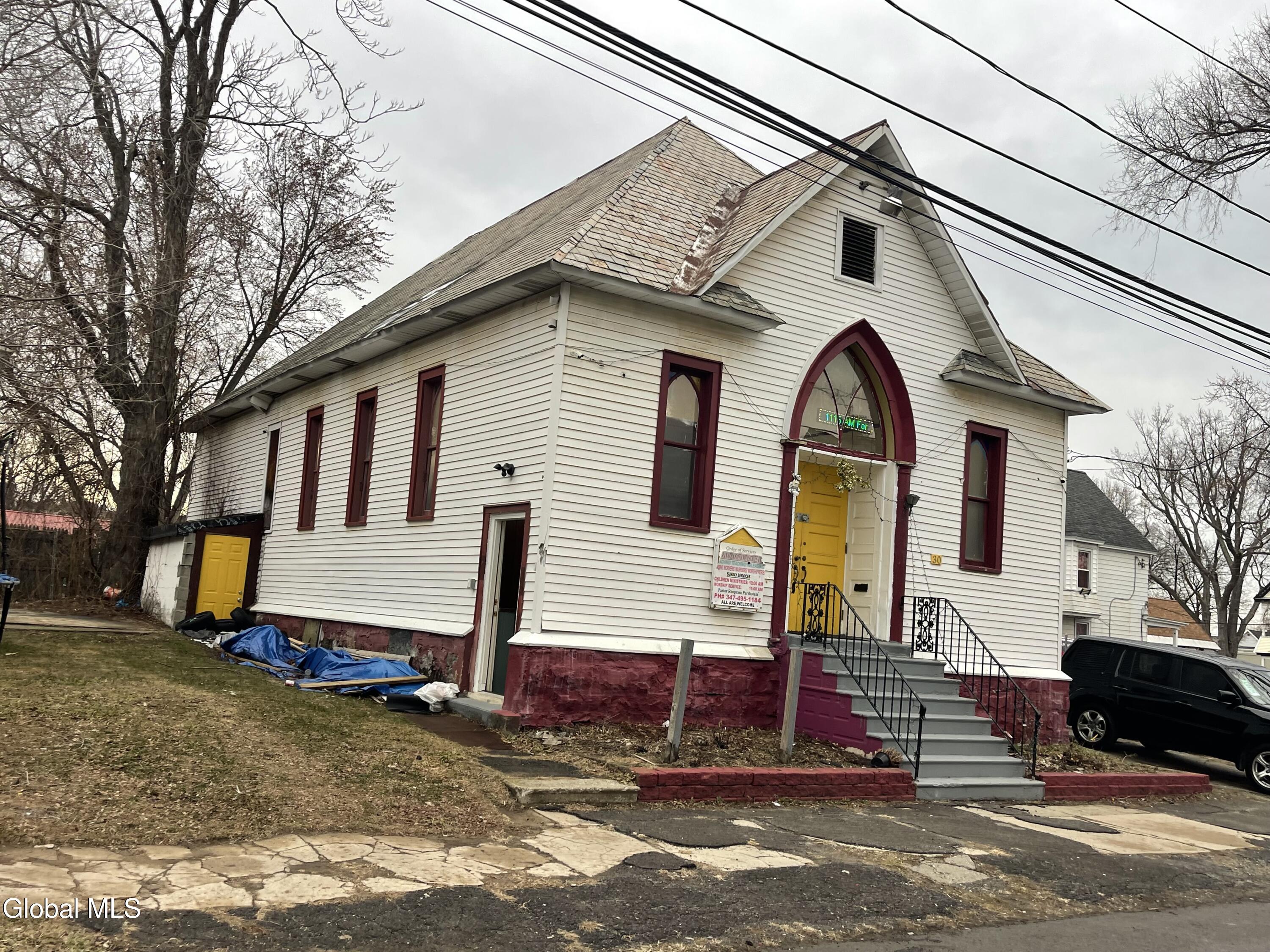 30 Steuben Street Schenectady, NY 12307 - Photo 2 of 21 IMG_0430 copy