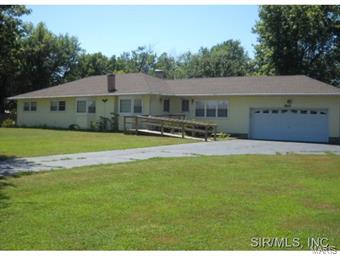 910 Prairie Street Shipman, IL 62685 - Photo 1 of 1