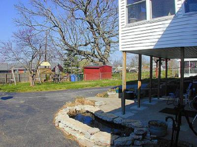 660 Kingston Road Lexington, KY 40505 - Photo 9 of 9 Please come outside and see the 2 ponds