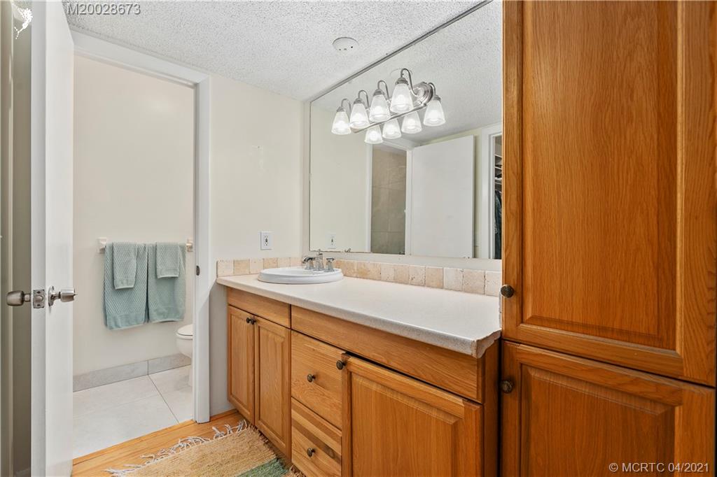 1093 Northwest Spruce Ridge Drive Stuart, FL 34994 - Photo 20 of 40 Gallery Image 20