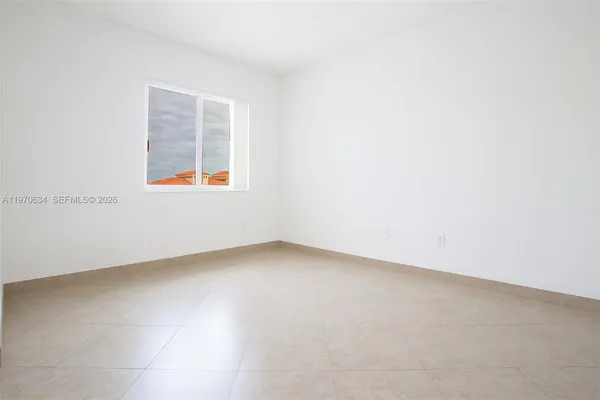 $2,900 | 10 Aragon Avenue, Unit 1408, Coral Gables, FL 33134