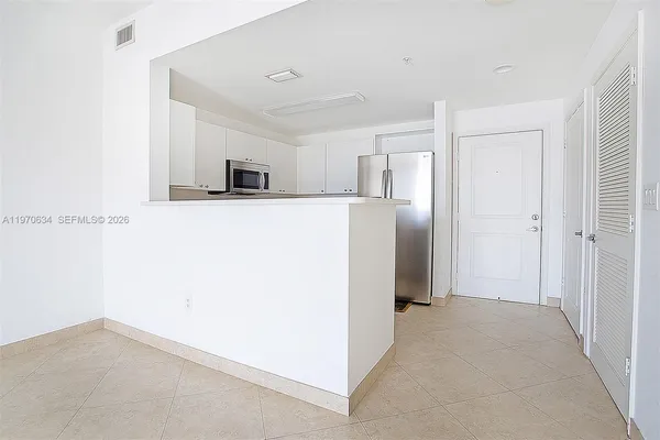$2,900 | 10 Aragon Avenue, Unit 1408, Coral Gables, FL 33134