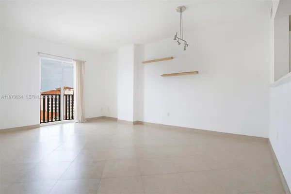 $2,900 | 10 Aragon Avenue, Unit 1408, Coral Gables, FL 33134