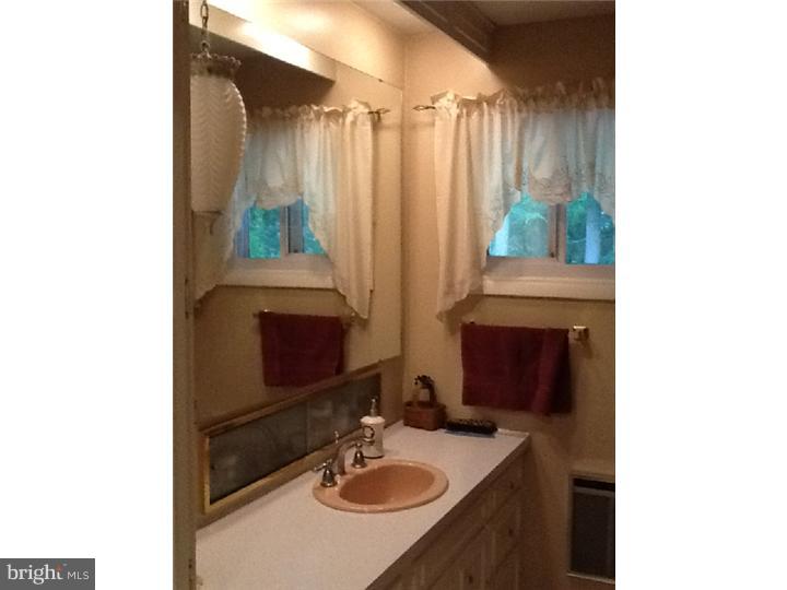 4810 Oley Turnpike Road Reading, PA 19606 - Photo 15 of 25 Gallery Image 15