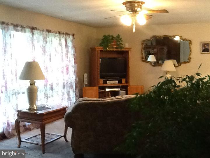 4810 Oley Turnpike Road Reading, PA 19606 - Photo 8 of 25 Gallery Image 8
