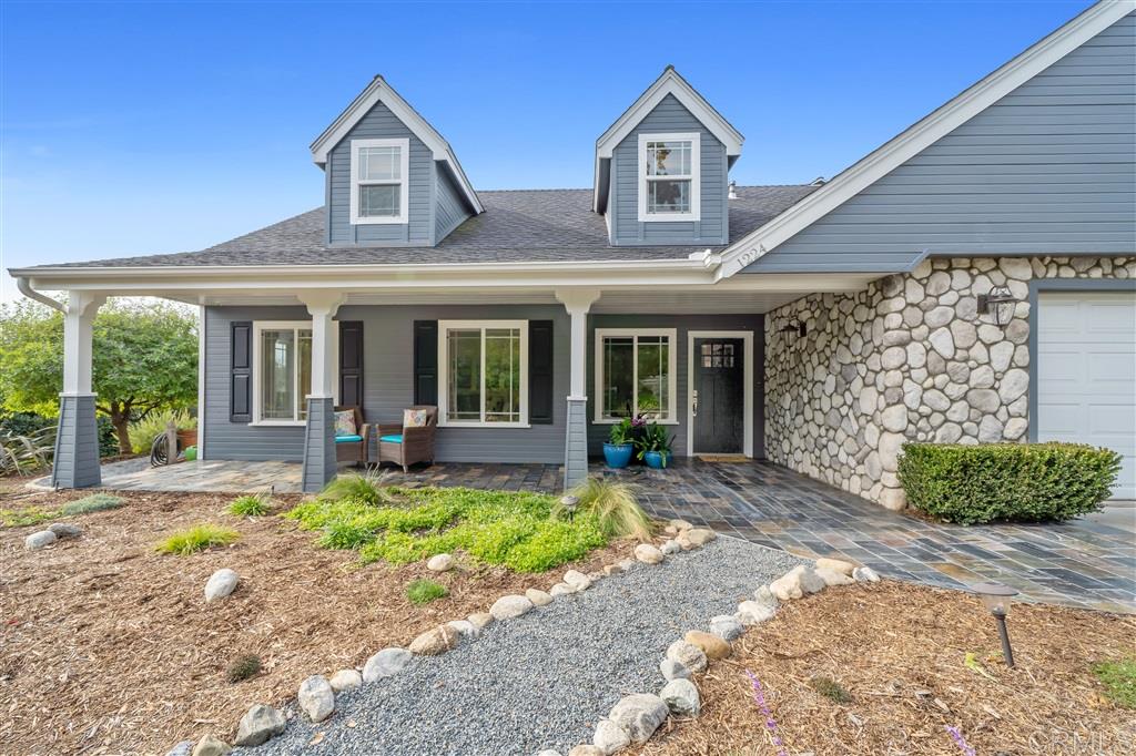 1224 Valentine Lane Fallbrook, CA 92028 - Photo 2 of 25