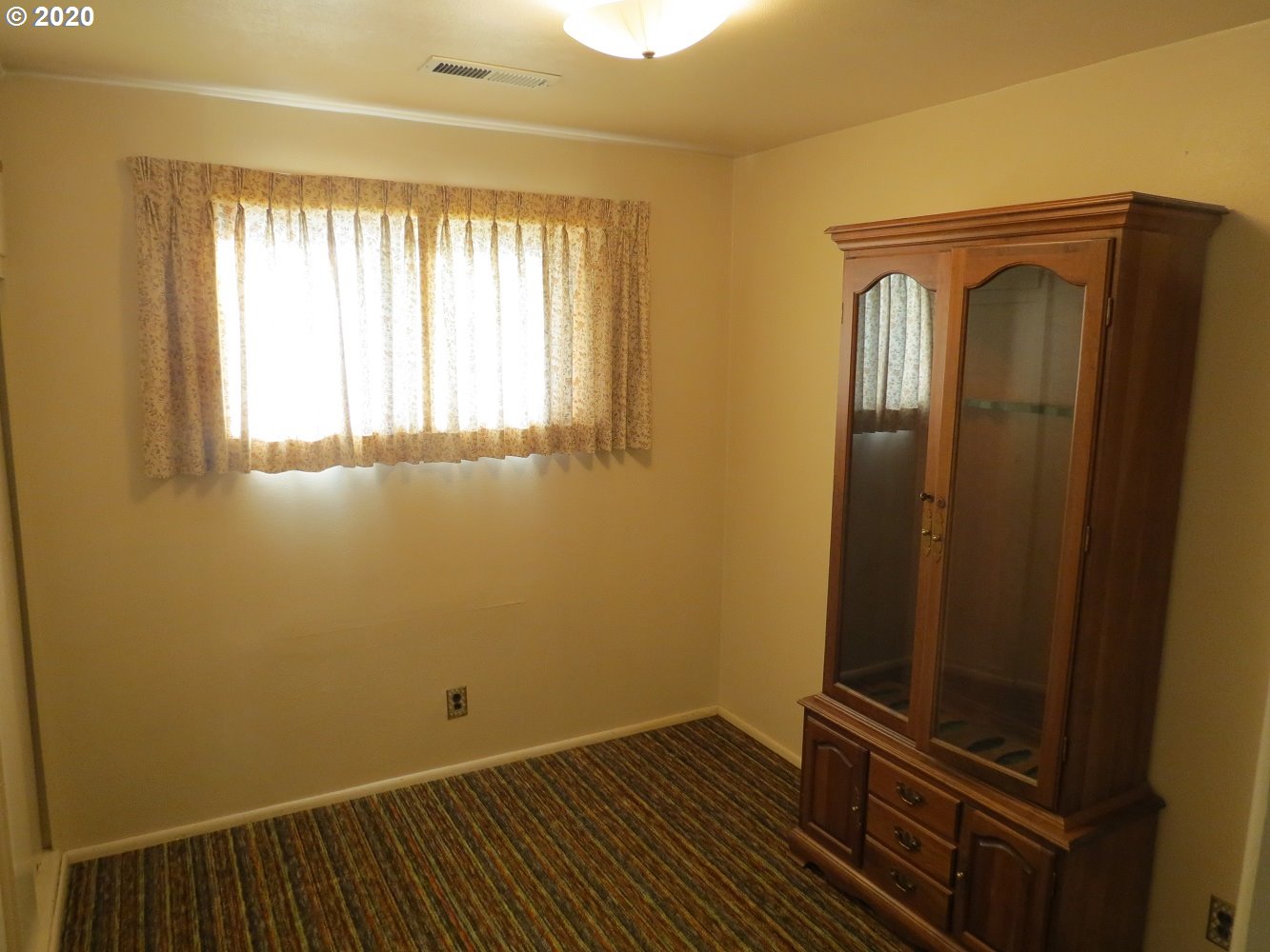 1605 Southwest Hailey Avenue Pendleton, OR 97801 - Photo 12 of 21