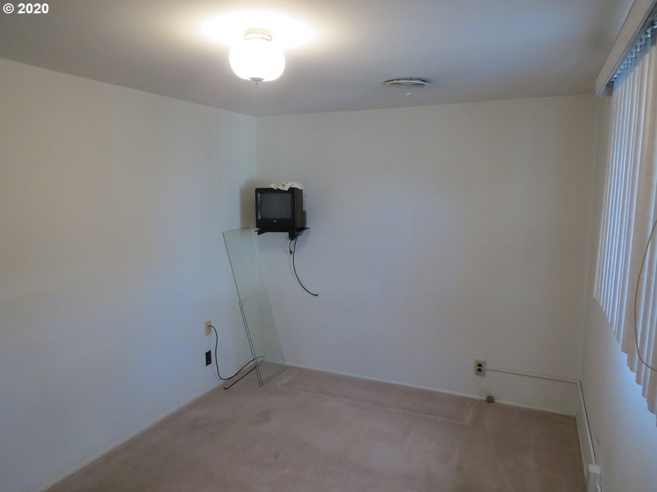 1605 Southwest Hailey Avenue Pendleton, OR 97801 - Photo 14 of 21