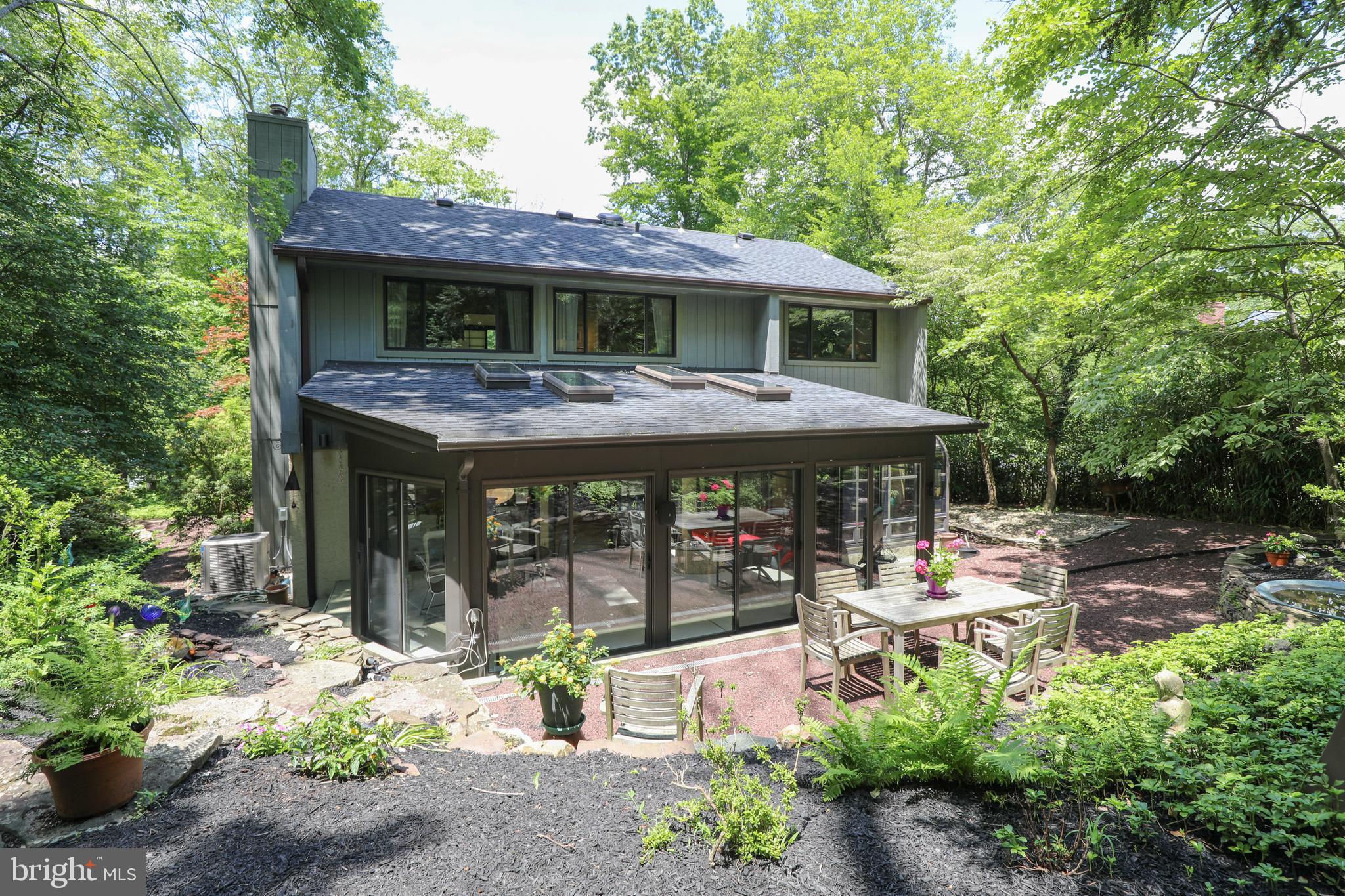 102 Jacobs Creek Road Ewing, NJ 08628 - Photo 5 of 51 Gallery Image 5