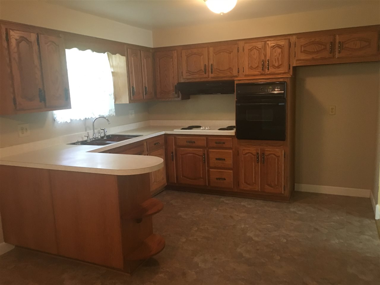 2818 Reed Road Fort Wayne, IN 46815 - Photo 4 of 14 Gallery Image 4