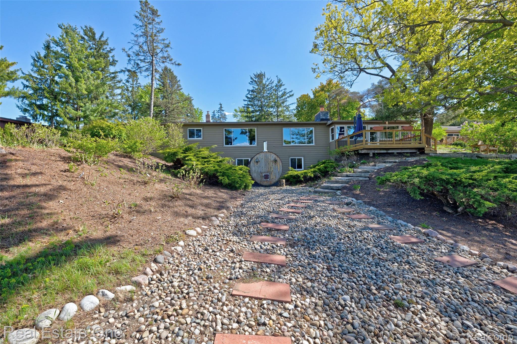 71) Back of House.jpg