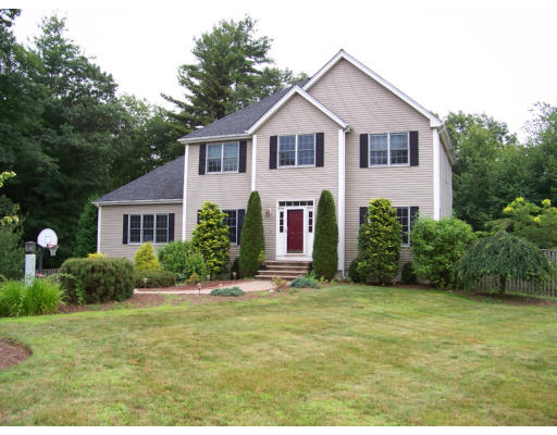 40 Vincent Road Mendon, MA 01756 - Photo 1 of 17 Gallery Image 1