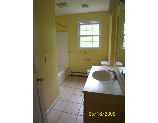 40 Vincent Road Mendon, MA 01756 - Photo 11 of 17 Gallery Image 11
