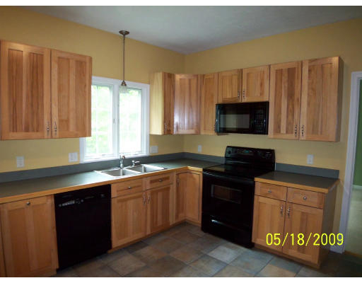 40 Vincent Road Mendon, MA 01756 - Photo 4 of 17 Gallery Image 4